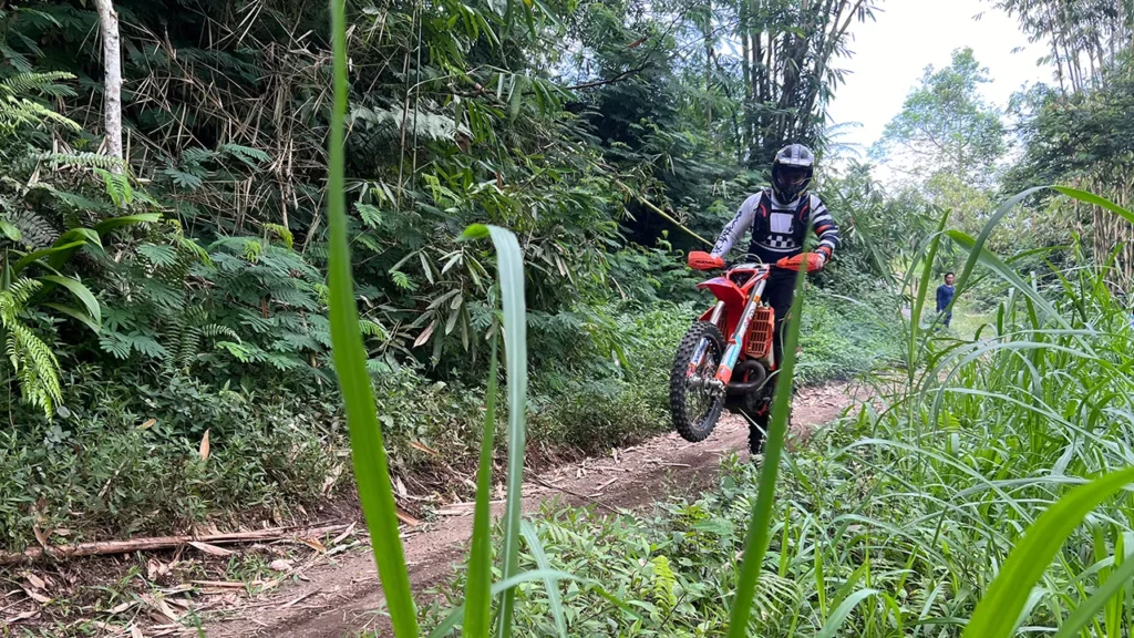 MOUNT AGUNG ENDURO